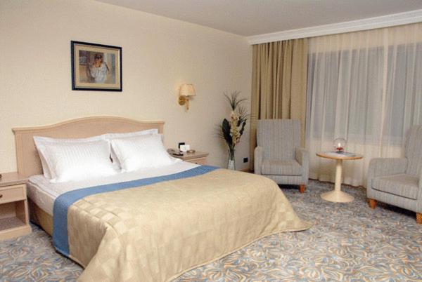 Jura Hotels Mavi Suermeli Adana Rum bild